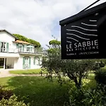 Le Sabbie - In Villino A 50mt Dal Mare Риччоне