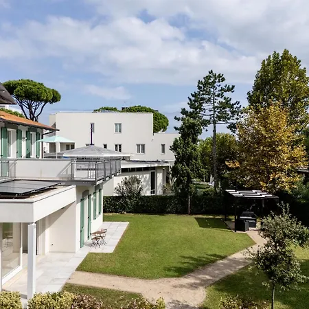 Le Sabbie - In Villino A 50mt Dal Mare Riccione