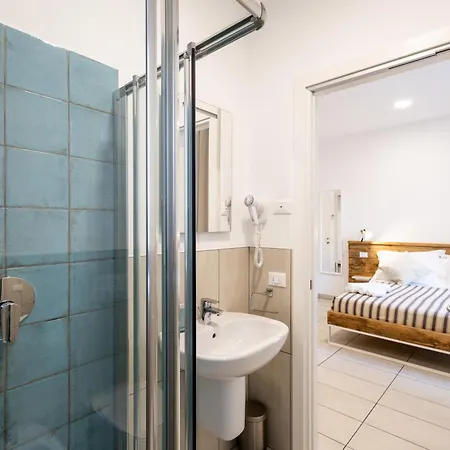 Le Sabbie - In Villino A 50mt Dal Mare לינה וארוחת בוקר 3*