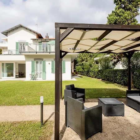 Le Sabbie - In Villino A 50mt Dal Mare Panzió Riccione