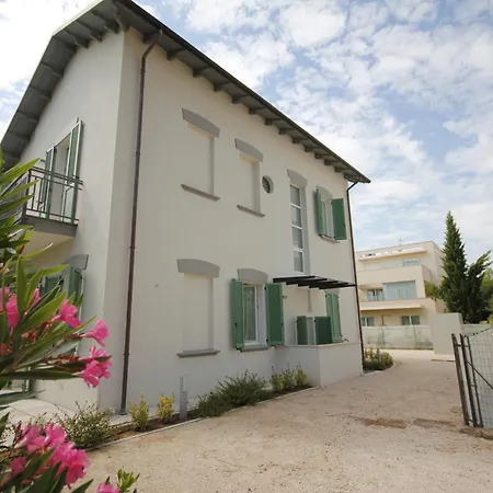 Le Sabbie - In Villino A 50mt Dal Mare 3* Riccione