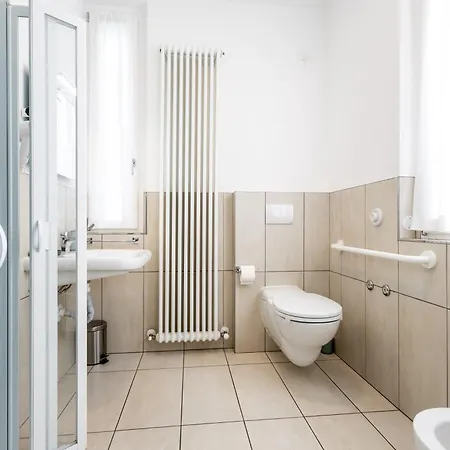 Le Sabbie - In Villino A 50mt Dal Mare Bed & Breakfast 3*