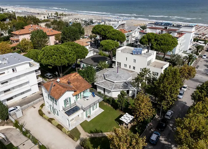 Le Sabbie - In Villino A 50mt Dal Mare Alojamento de Acomodação e Pequeno-almoço Riccione