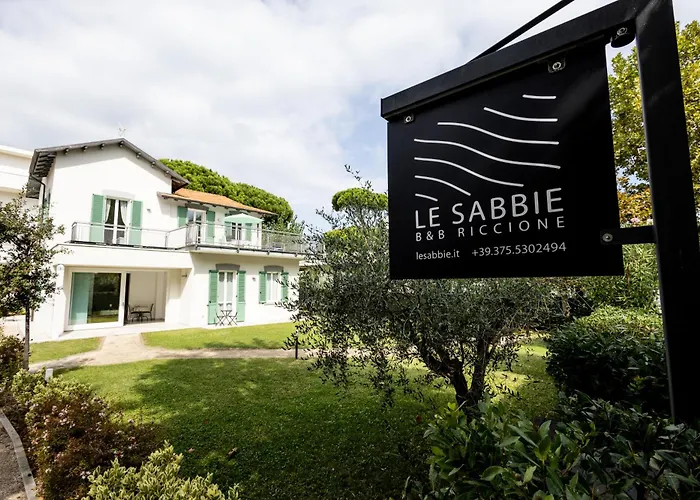 Le Sabbie - In Villino A 50mt Dal Mare Riccione